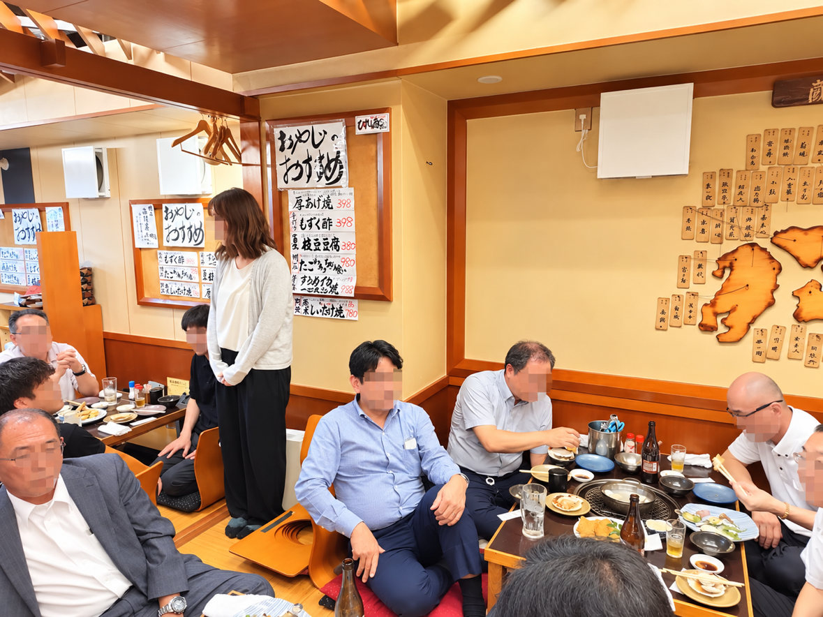 新入社員歓迎会・昇進祝賀会を開催しました